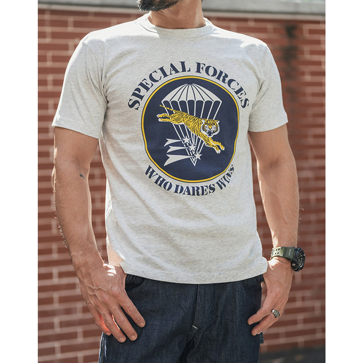 Tiger And Parachute Print Cotton Crew Neck Tee