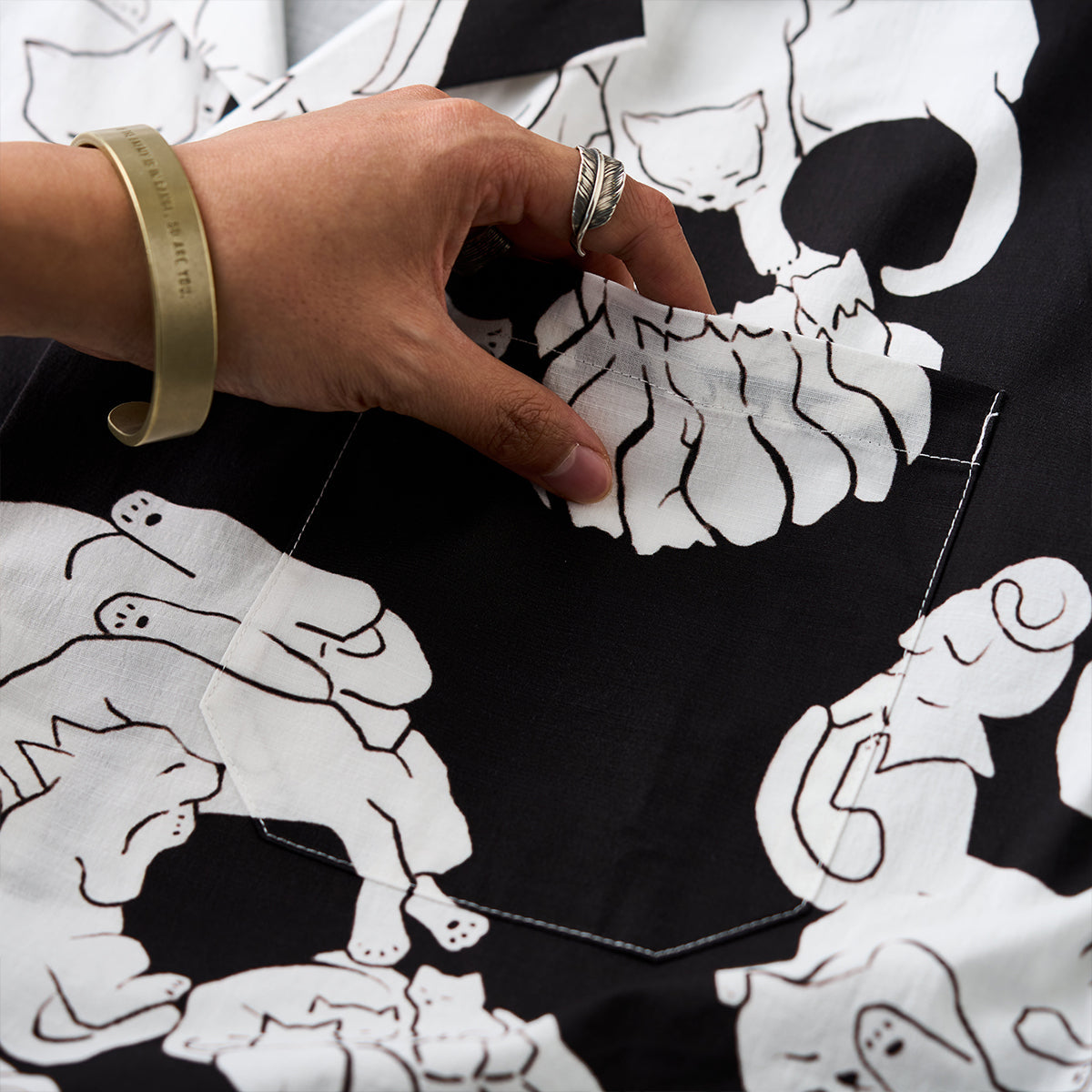 Cat And Skull Ukiyo-E Style Printed Cotton Linen Aloha Shirt